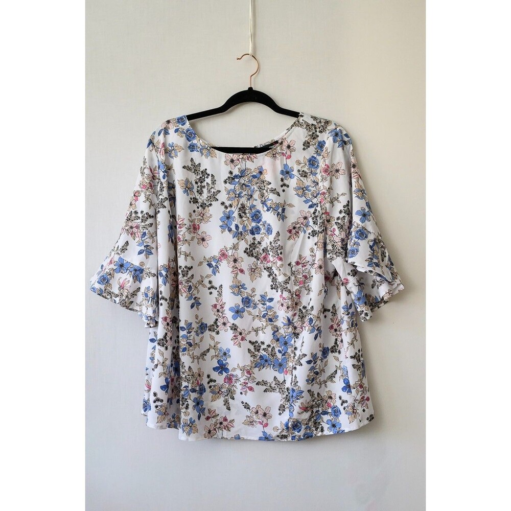 Floral Scoop Neck Ruffle Sleeve Top - White/Blue